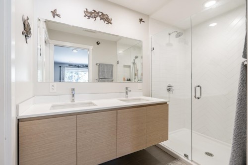 19904 36 Avenue, Langley, BC 