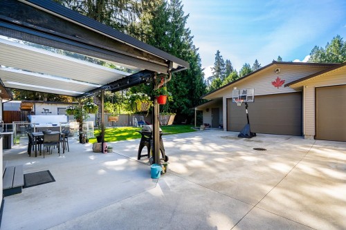19904 36 Avenue, Langley, BC 