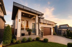 1720 166a Street Surrey, BC V3Z 0T3