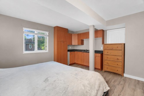 14318 68 Ave, Surrey, BC 