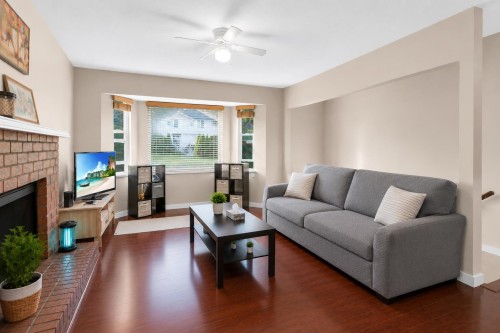 14318 68 Ave, Surrey, BC 
