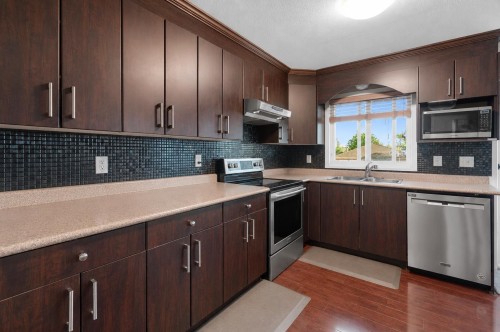 14318 68 Ave, Surrey, BC 