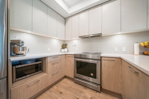 204-3182 Gladwin Road, Abbotsford, BC 