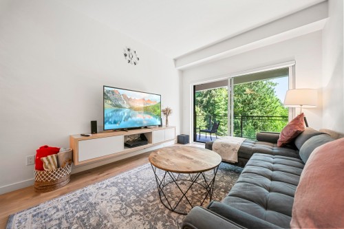 204-3182 Gladwin Road, Abbotsford, BC 
