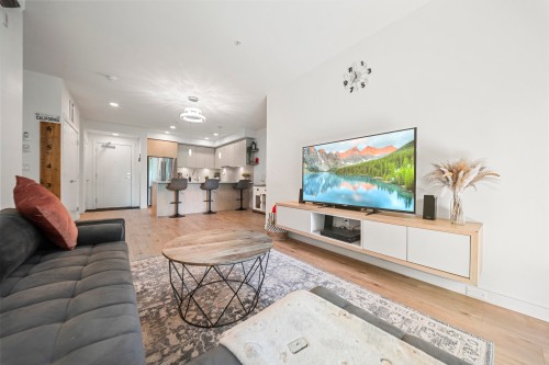 204-3182 Gladwin Road, Abbotsford, BC 