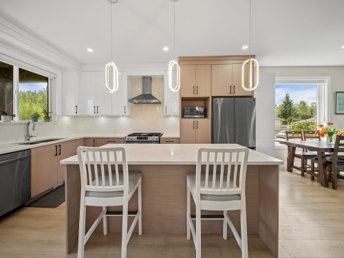 8586 Tupper Boulevard, Mission, BC 