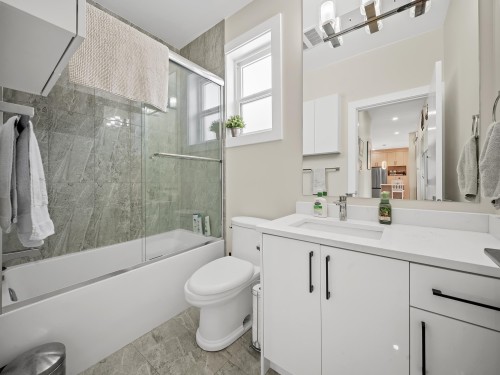 8586 Tupper Boulevard, Mission, BC 