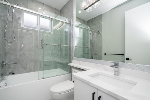 1715 167 Street, Surrey, BC 