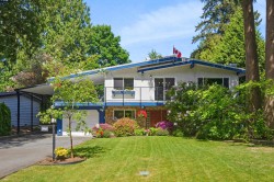 19905 43a Avenue Langley, BC V3A 3C3