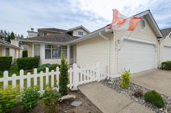 22-9208 208 Street Langley, BC V1M 2M9
