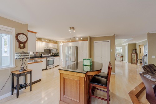 16657 78 Avenue, Surrey, BC 