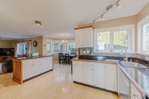 16657 78 Avenue, Surrey, BC 