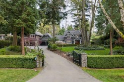 14322 26 Avenue Surrey, BC V4P 2G7