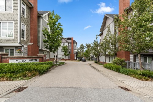 4-8217 204b Street  Langley, BC V2Y 0V6