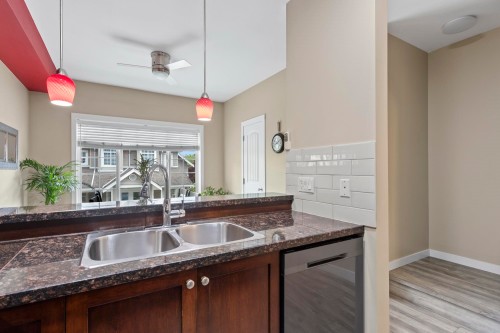 73-6852 193 Street, Surrey, BC 