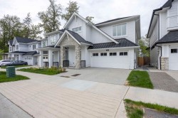 20343 76b Avenue Langley, BC V2Y 3S9