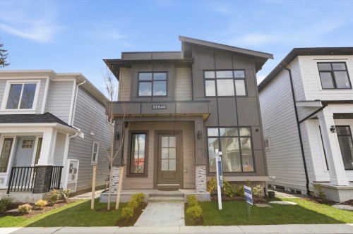 20540 76 Avenue, Langley, BC 