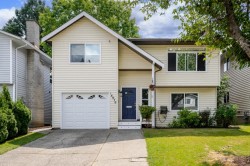 14976 98a Avenue Surrey, BC V3R 8G9