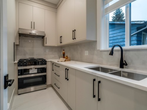 11772 92 Avenue, Delta, BC 