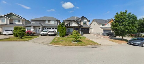 5949 165 Street E, Surrey, BC 
