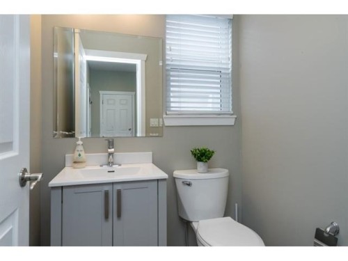 5949 165 Street E, Surrey, BC 