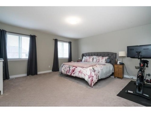 5949 165 Street E, Surrey, BC 