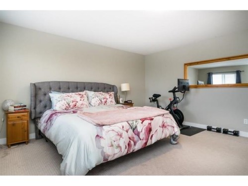 5949 165 Street E, Surrey, BC 