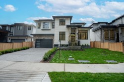 20070 27a Avenue Langley, BC V2Z 1X2