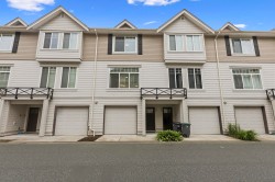 90-15399 Guildford Drive Surrey, BC V3R 7C9