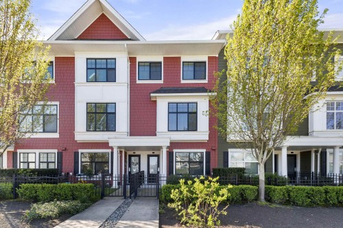 11-27735 Roundhouse Drive  Abbotsford, BC V4X 0B9