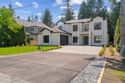 13030 15 Avenue Surrey, BC V4A 1K7