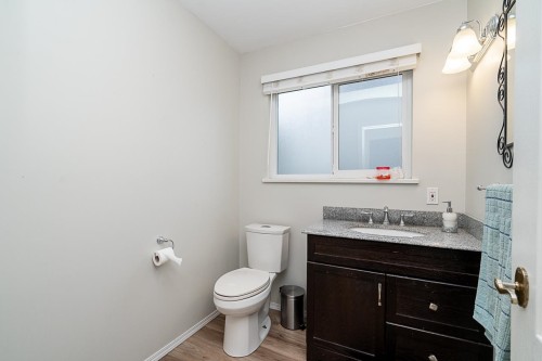 18661 56 Avenue, Surrey, BC 