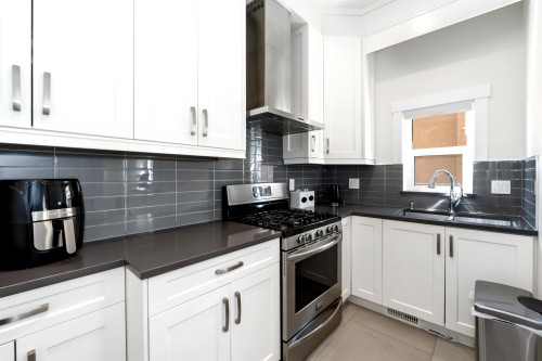 16345 59 Avenue, Surrey, BC 