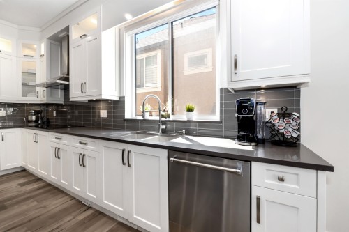 16345 59 Avenue, Surrey, BC 
