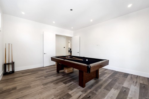 16345 59 Avenue, Surrey, BC 