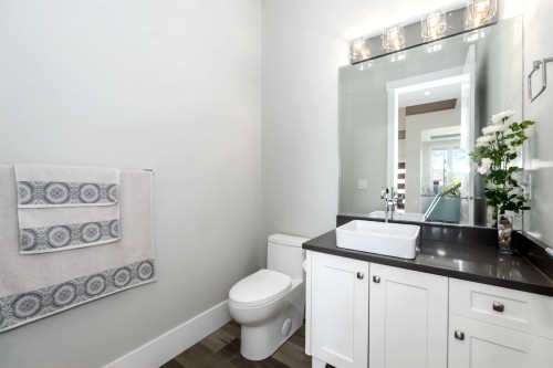 16345 59 Avenue, Surrey, BC 