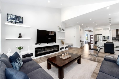 16345 59 Avenue, Surrey, BC 