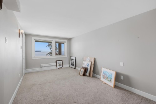 14843 Hardie Avenue, White Rock, BC 