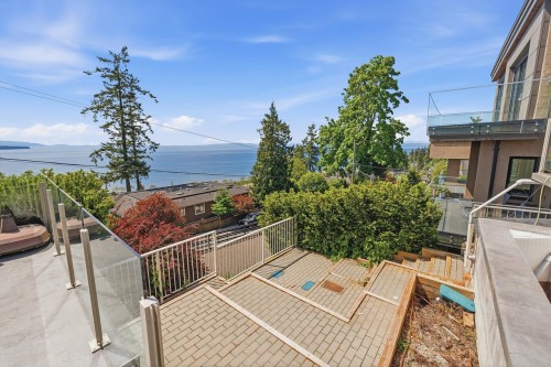 14843 Hardie Avenue, White Rock, BC 
