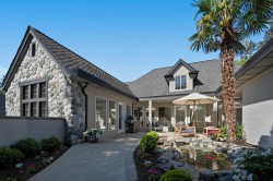 833 164a Street Surrey, BC V4A 9C1