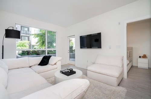 B110-20834 80 Avenue  Langley, BC V2Y 3M5