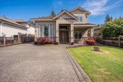 11632 82 Ave Avenue Delta, BC V4C 2C4