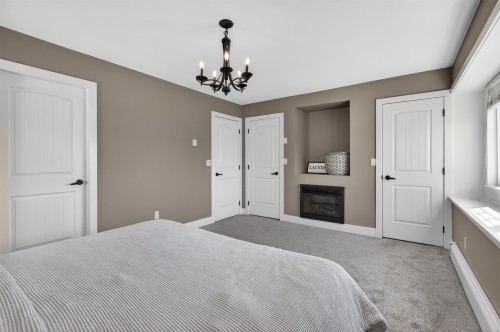 6692 193A Street, Surrey, BC 