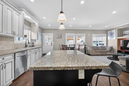 6692 193A Street, Surrey, BC 