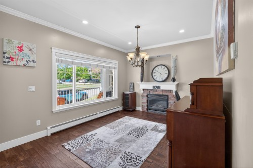 6692 193A Street, Surrey, BC 