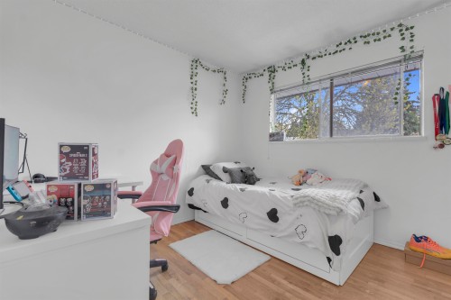 11064 Swan Crescent, Surrey, BC - Indoor Photo Showing Bedroom