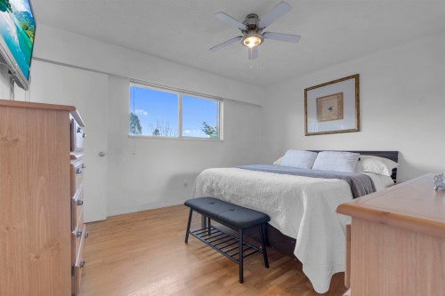 11064 Swan Crescent, Surrey, BC - Indoor Photo Showing Bedroom