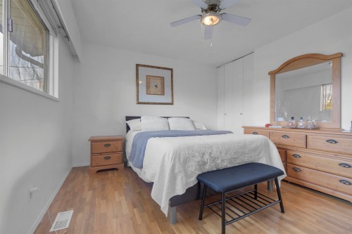 11064 Swan Crescent, Surrey, BC - Indoor Photo Showing Bedroom