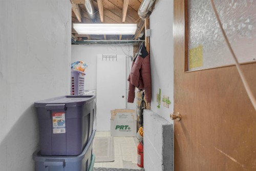11064 Swan Crescent, Surrey, BC - Indoor