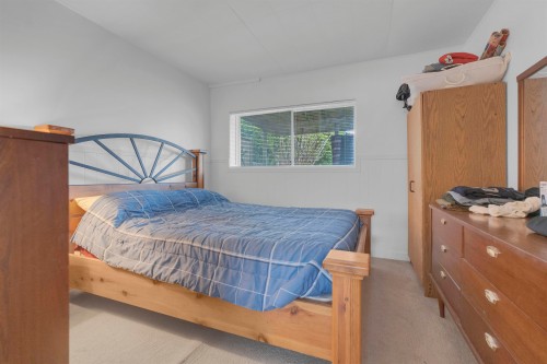 11064 Swan Crescent, Surrey, BC - Indoor Photo Showing Bedroom
